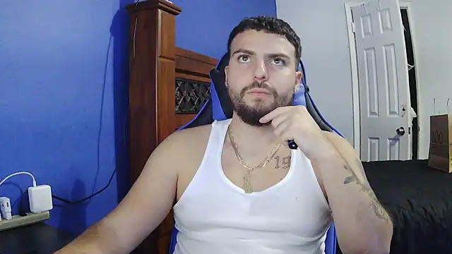 Snapshot of MasterKvn chatting on February 2025 08:38:01 AM MasterKvn online show from February 2025 08:38:01 AM