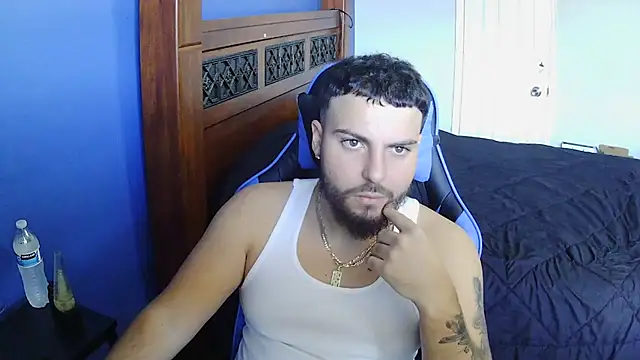 Snapshot of MasterKvn chatting on February 2025 06:11:01 PM MasterKvn online show from February 2025 06:11:01 PM