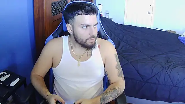 Snapshot of MasterKvn chatting on March 2025 05:54:02 PM MasterKvn online show from March 2025 05:54:02 PM