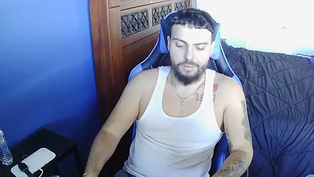 Snapshot of MasterKvn chatting on March 2025 08:49:01 PM MasterKvn online show from March 2025 08:49:01 PM