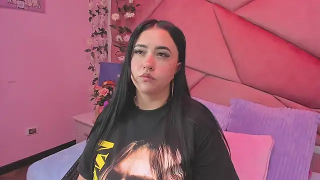 Snapshot of Victoria_Rossy chatting on September 2025 07:40:02 PM Victoria Rossy online show from September 2025 07:40:02 PM