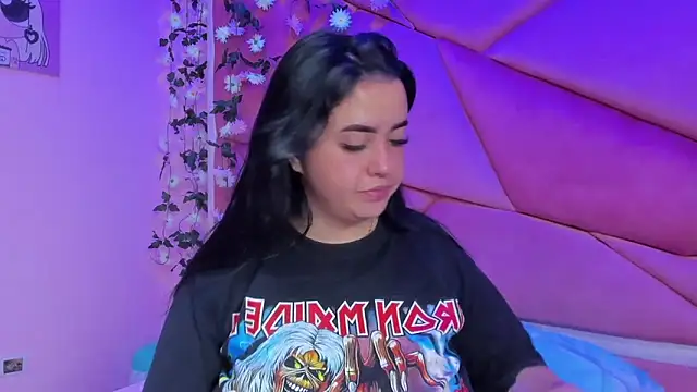 Victoria Rossy online show from December 2025 07:40:02 PM