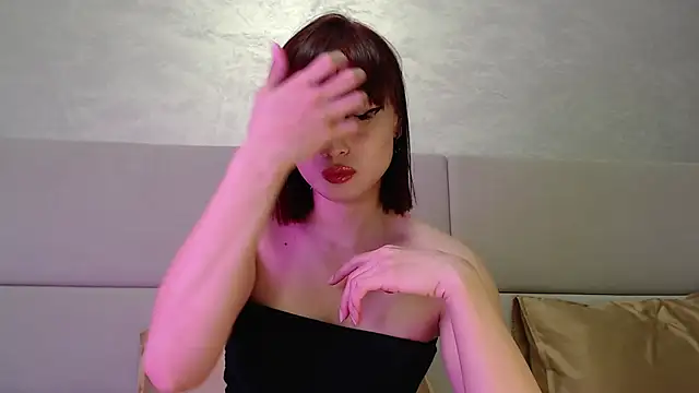 MiaRie online show from November 2025 05:18:01 PM