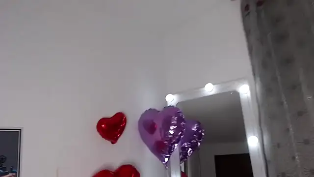 elizabethcooper online show from February 2025 10:52:02 PM