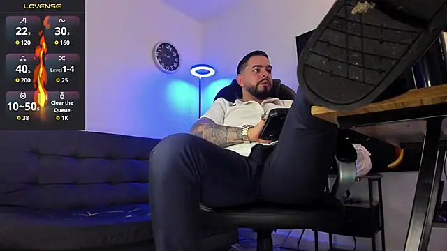 Ethan Castellano online show from March 2026 08:52:02 PM