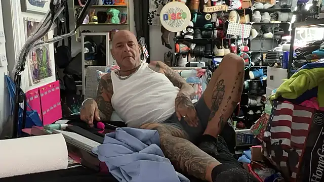 joeytatts66 online show from June 2026 01:30:02 AM