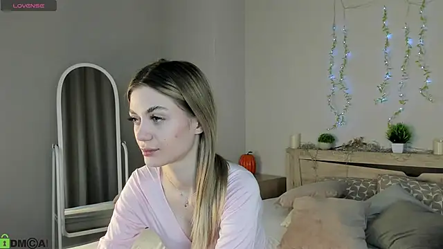 Cherry Price online show from April 2026 11:46:02 PM