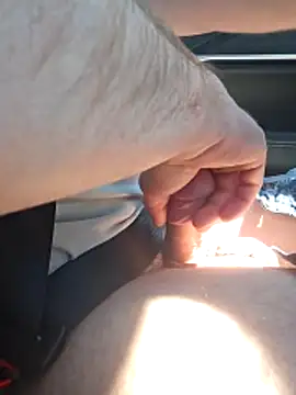 Spunwhiteboy1992 online show from April 2026 05:48:02 PM