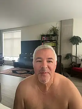 aarosteev2 online show from October 2025 02:25:02 PM