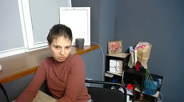 felicity gold online show from February 2025 08:00:02 AM