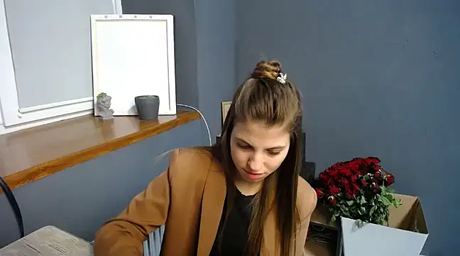 felicity gold online show from February 2025 10:37:02 AM