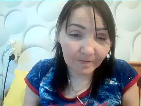Snapshot of ClaireSunset chatting on April 2026 05:30:01 PM ClaireSunset online show from April 2026 05:30:01 PM