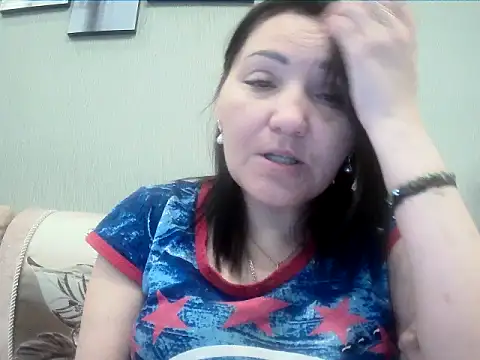 Snapshot of ClaireSunset chatting on May 2026 05:32:02 PM ClaireSunset online show from May 2026 05:32:02 PM