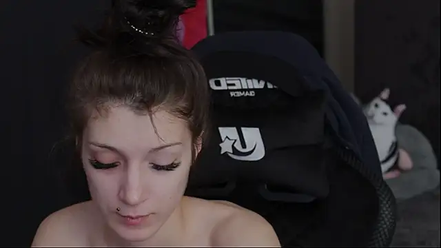 Snapshot of Kathleen_Meow chatting on December 2024 09:13:01 AM Kathleen Meow online show from December 2024 09:13:01 AM