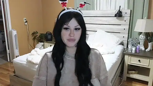 Snapshot of TexasTattooedHouseWife chatting on December 2025 05:39:02 PM TexasTattooedHouseWife online show from December 2025 05:39:02 PM