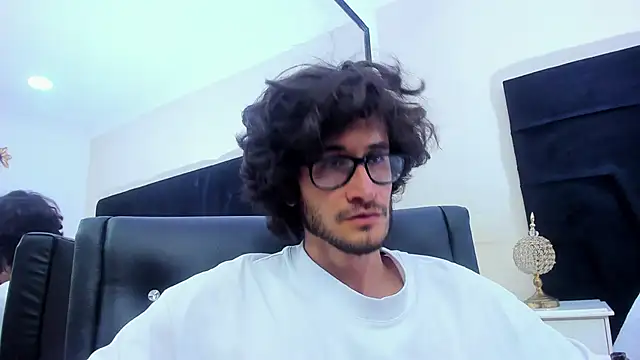 Loggan donnelly online show from January 2025 08:42:01 PM