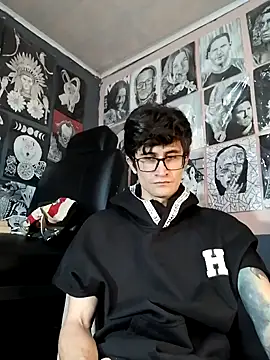 Loggan donnelly online show from February 2026 07:29:01 PM