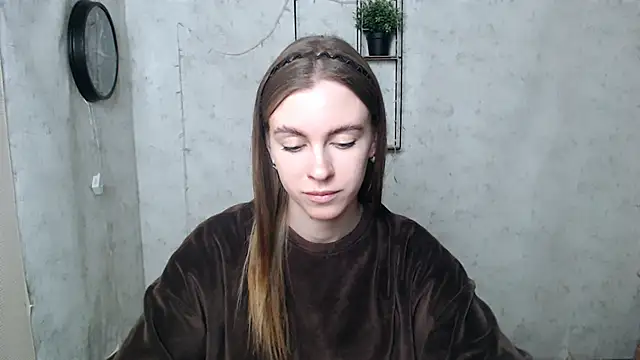 Snapshot of AlisaCatty_ chatting on January 2025 10:28:02 AM AlisaCatty online show from January 2025 10:28:02 AM