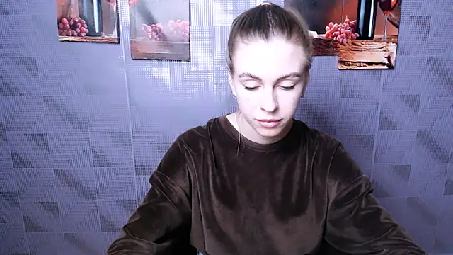 Snapshot of AlisaCatty_ chatting on February 2025 01:09:02 PM AlisaCatty online show from February 2025 01:09:02 PM