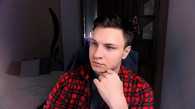 handsome guy01 online show from December 2024 11:25:02 PM