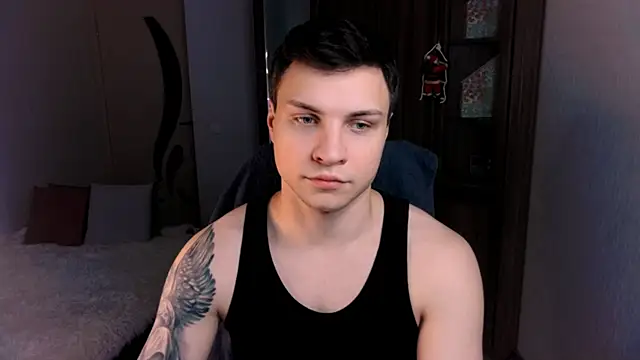 handsome guy01 online show from December 2024 07:48:01 AM