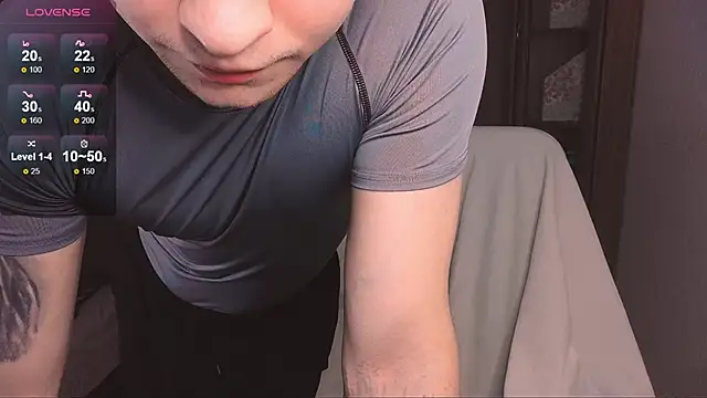 handsome guy01 online show from February 2025 10:58:01 PM