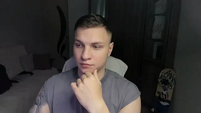 handsome guy01 online show from September 2025 07:35:02 PM