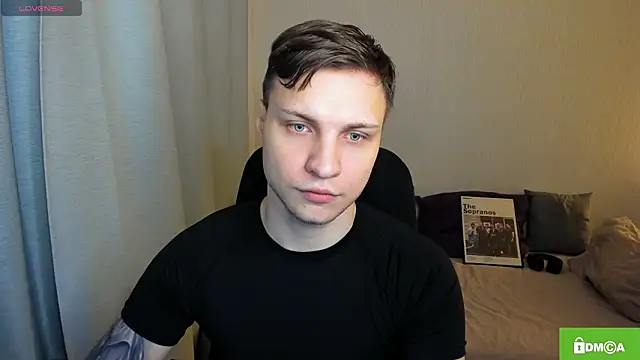 handsome guy01 online show from February 2026 09:33:02 PM