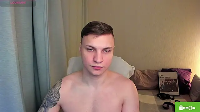 Snapshot of handsome_guy01 chatting on April 2026 06:10:01 PM handsome guy01 online show from April 2026 06:10:01 PM