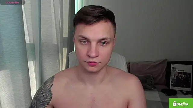 Snapshot of handsome_guy01 chatting on May 2026 03:50:02 PM handsome guy01 online show from May 2026 03:50:02 PM