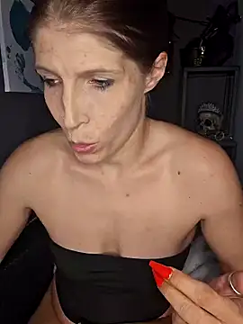 Lenchen  online show from March 2025 07:49:02 PM