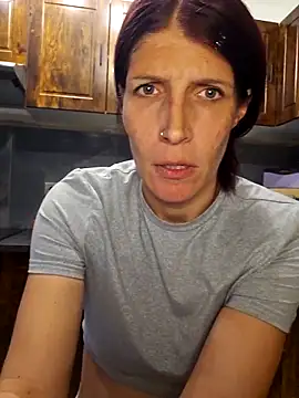 Lenchen  online show from April 2026 07:47:01 PM