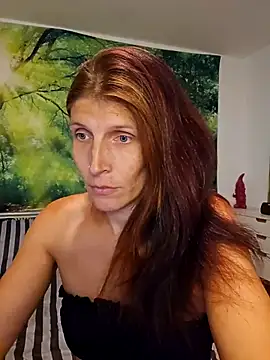 Lenchen  online show from July 2026 06:54:02 PM