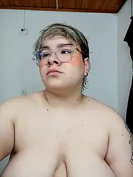 amalia love online show from January 2025 09:15:02 PM