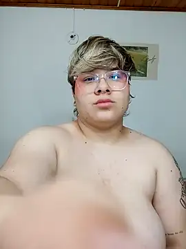 amalia love online show from February 2025 02:04:01 PM