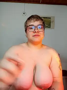 amalia love online show from January 2026 03:36:02 PM