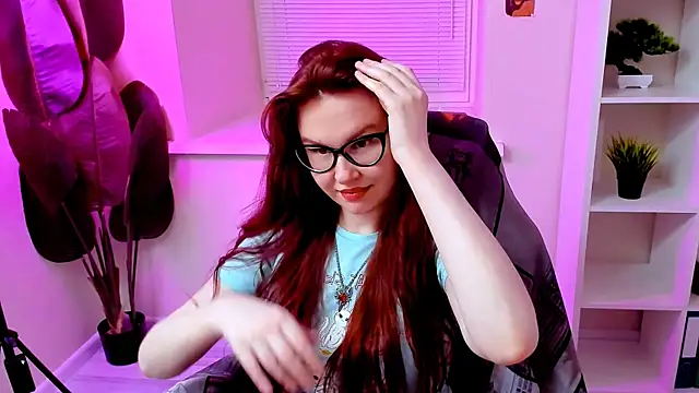 CarolGiggly online show from April 2026 12:16:02 AM