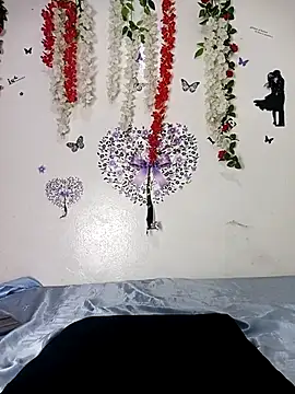 tiffany Bitch online show from September 2025 09:27:02 PM