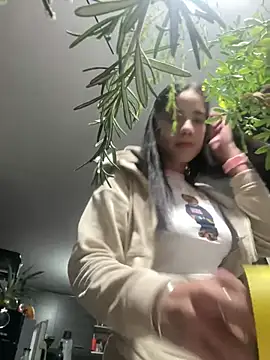 Snapshot of Praga_Pink chatting on May 2026 04:39:02 AM Praga Pink online show from May 2026 04:39:02 AM