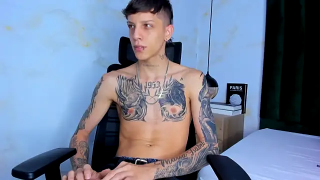 Snapshot of Adam_hard_ chatting on January 2025 07:28:01 PM Adam hard  online show from January 2025 07:28:01 PM