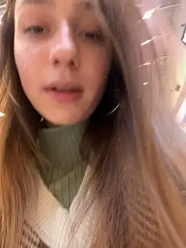 Snapshot of Lia__Love chatting on December 2024 01:13:02 PM Lia Love online show from December 2024 01:13:02 PM