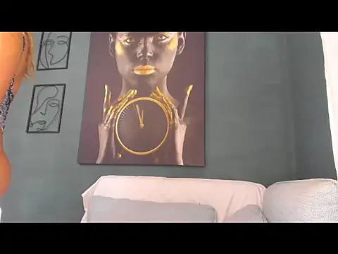 Snapshot of kriztaljessika chatting on November 2025 04:34:02 AM kriztaljessika online show from November 2025 04:34:02 AM