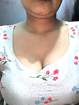 NEETU-89 online show from November 2025 03:40:01 AM