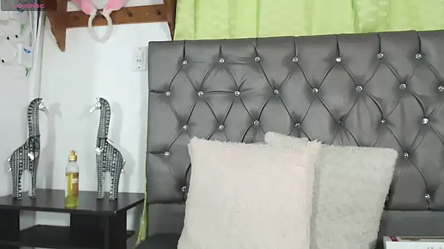 catalina Ada online show from February 2025 06:33:02 PM