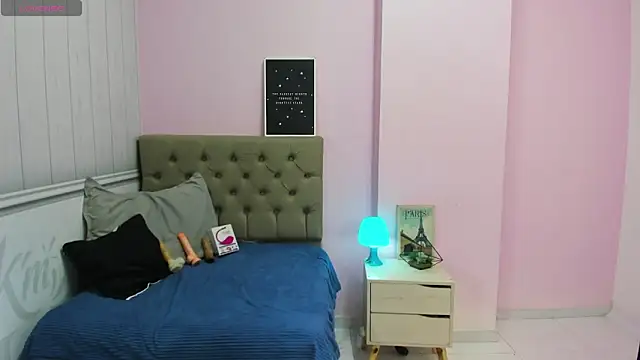 lauren rios7 online show from February 2025 06:46:01 PM