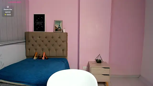 lauren rios7 online show from September 2025 07:47:01 PM