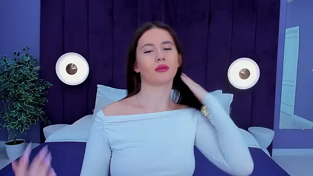 milaleoneli online show from February 2025 12:26:02 PM