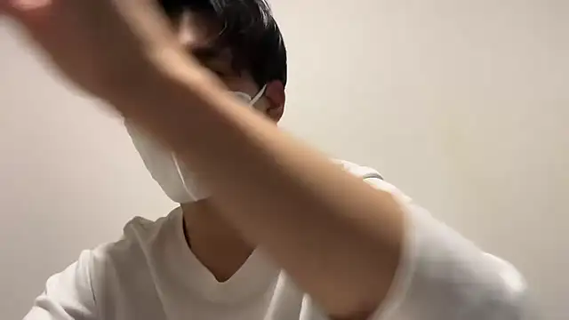 Lio kun online show from October 2025 01:04:02 PM