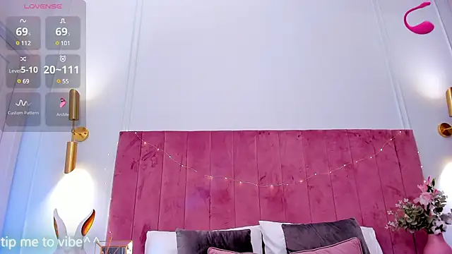 Mayzzie online show from March 2025 03:32:02 AM