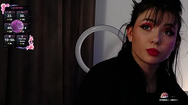 AveryWillow online show from March 2025 01:45:01 PM